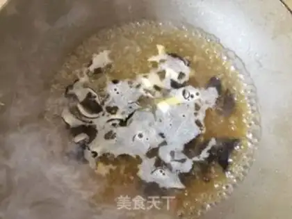 Make The omelet, Tommy step 9