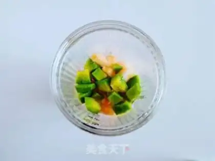 Make Summer melon fruit tea step 2