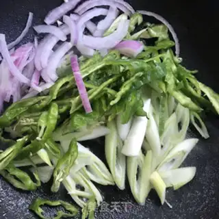 Make Onion peppers, fat cows step 6