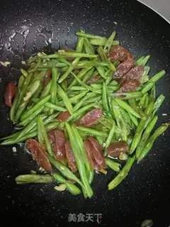 Make Four seasons of beans and sausage step 8