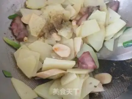 Make Roasted pork potato chips step 3