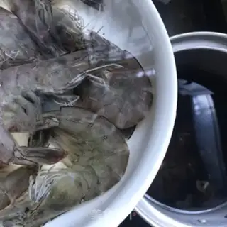 Make A tofu shrimp spicy pot step 2