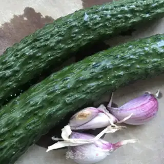 Make A fan of muscular cucumbers step 0