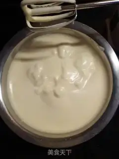 Make Old waterless cake step 2