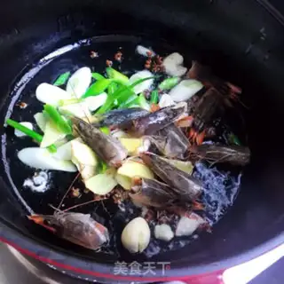 Make A tofu shrimp spicy pot step 7