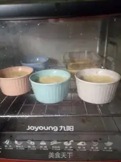 Make Old waterless cake step 6