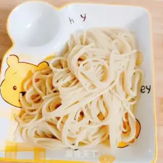 Make Hot dry noodles step 5
