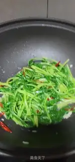 Make Hot peppers and cabbage leaves step 5