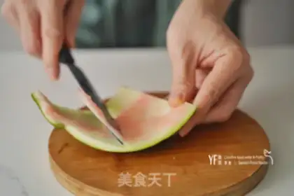 Make Watermelon peels for sauce step 0