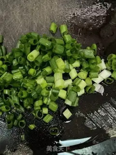 Make ♪ Onion meat twirl cake ♪ step 0