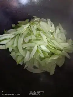 Make Clear the cucumber step 1