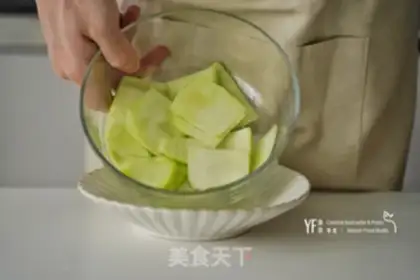 Make Watermelon peels for sauce step 3