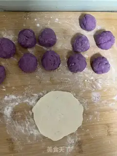 Make The potato blooms step 1