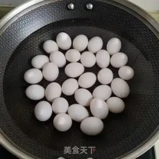 Make Five-fried pigeon eggs step 2