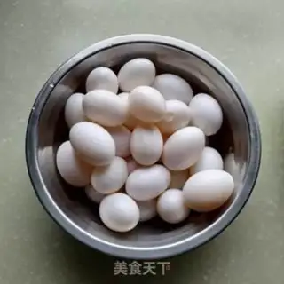 Make Five-fried pigeon eggs step 4