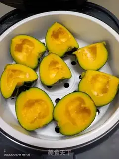 Make Five flowers and radish step 0
