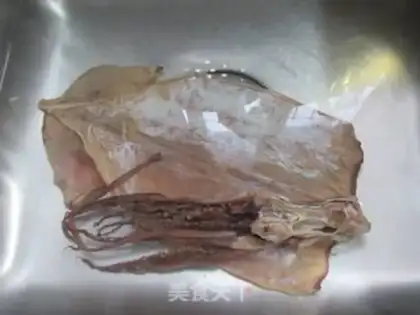 Make The white squid fire the broccoli step 1