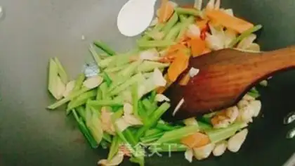 Make Celery makes lilies step 5