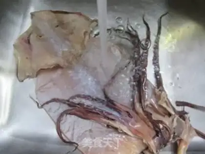 Make The white squid fire the broccoli step 2