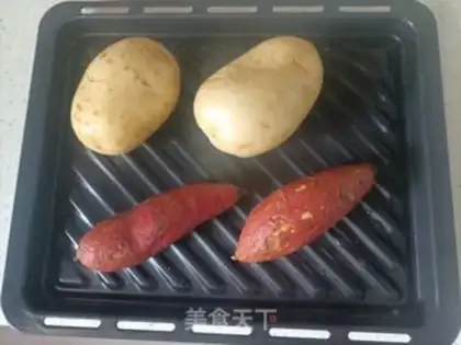 Make Roasted potatoes step 0