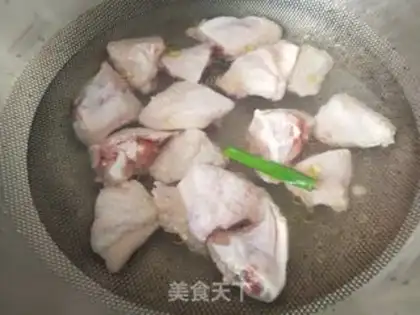 Make Pineapple-fruit chicken wings step 2