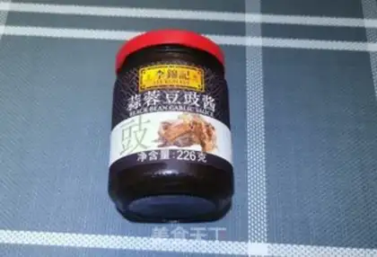 Make Garlic soy sauce step 1