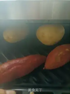 Make Roasted potatoes step 1