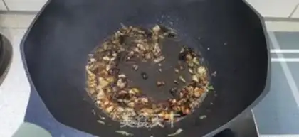 Make Garlic soy sauce step 2
