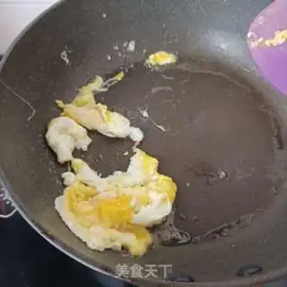 Make Eggs fried beans step 9