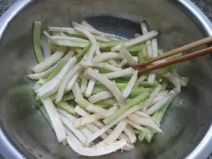 Make The cucumber with the cabbage step 9