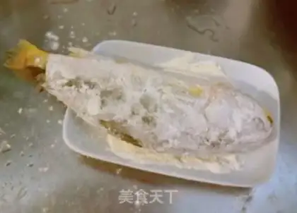 Make Red-burned yellow fish step 2