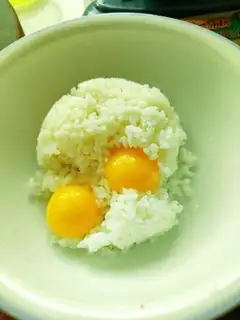 Make Egg fried rice step 2