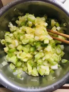 Make Hot pepper onion fried eggs step 4