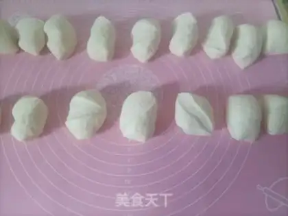 Make Stuffy buns step 7