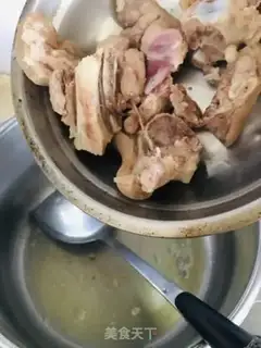 Make Spicy pig hoof step 3