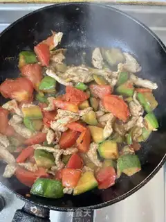 Make Cheese and tomato fried meat step 6