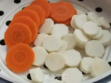 Make The pox radish fingers step 1