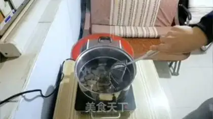 Make How do you make sugar red and bright step 2