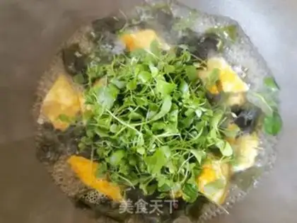 Make Chicken caterpillar omelet sprouts step 11