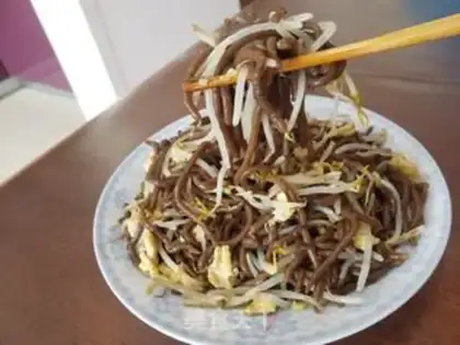 Make The green bean sprouts and the red potatoes step 5