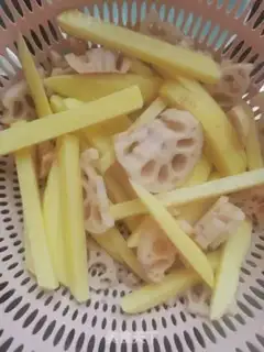 Make Dry pan shrimp step 1