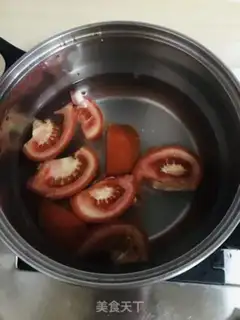 Make Eggs, yellow rice and tomato soup step 3