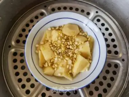 Make Cinnamon pine steam apples step 5
