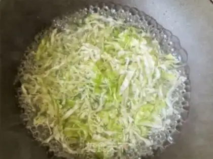 Make The cabbage with thin meat step 1