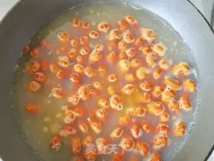 Make A turkey garlic sauce with a lobster tail step 1