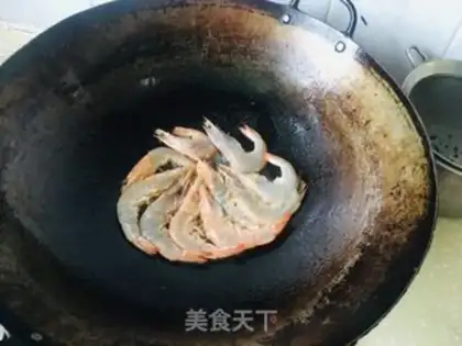 Make Garlic shrimp step 3