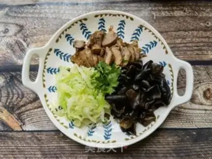 Make The cabbage with thin meat step 5