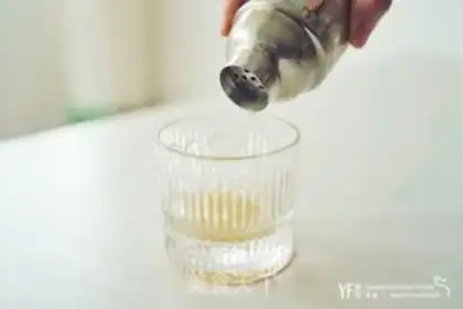Make Little tea from iced twig step 6