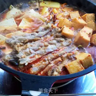 Make Cowfish tofu spicy pot step 9