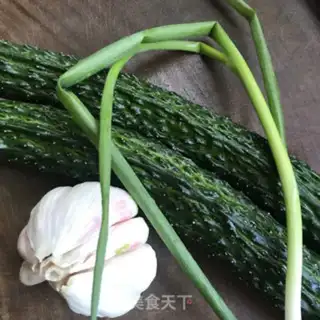 Make A cucumber-mixing ear step 0